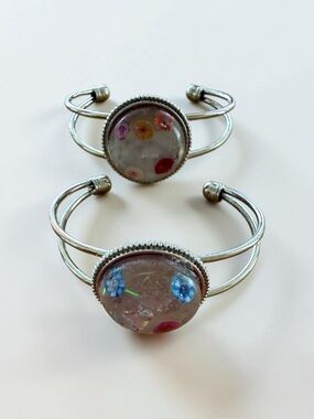 Siesta Key Artist Silver Style Bangles Resin Florals Pair